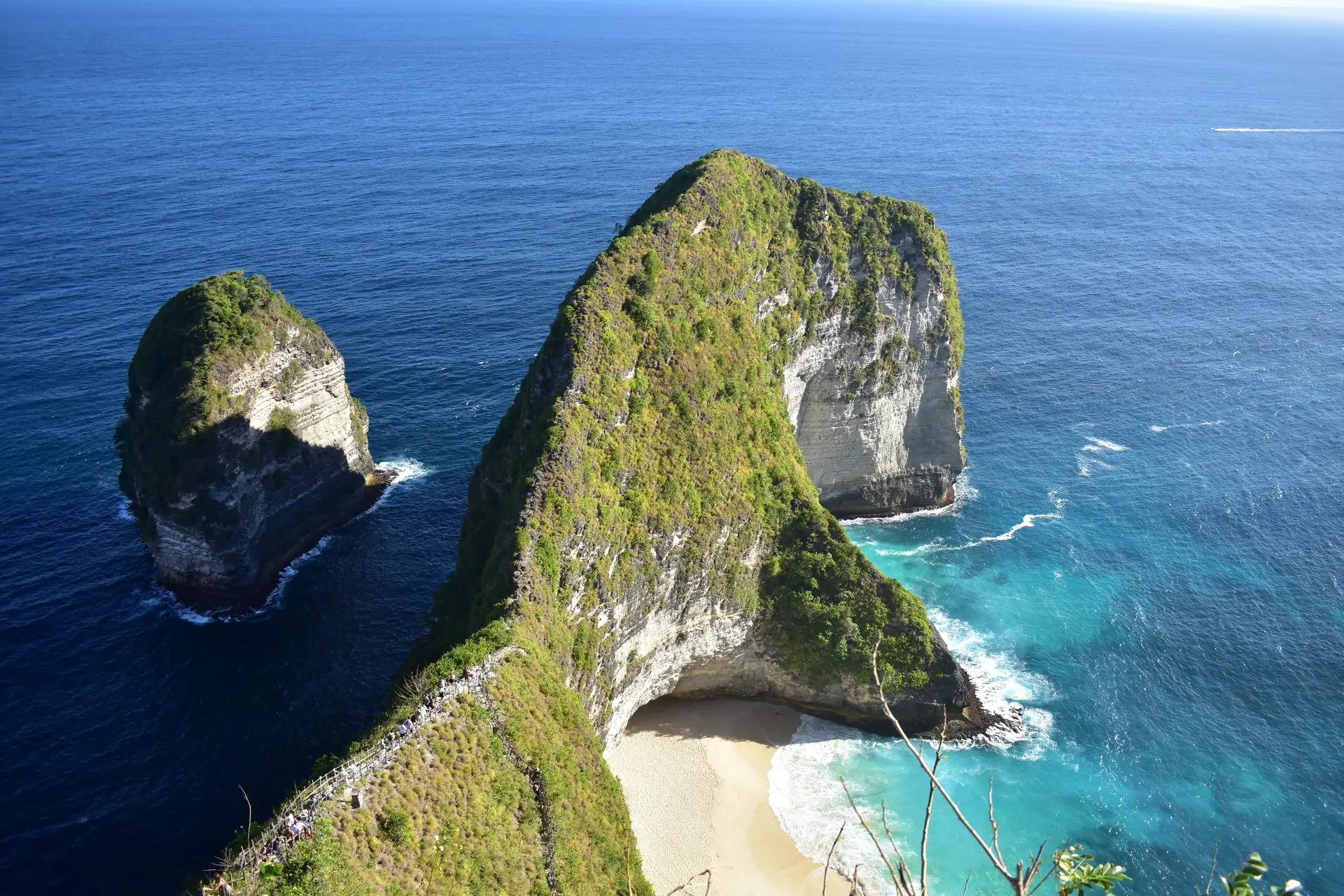 Que ver en Nusa Penida: Guia completa 2026. Donde quedarse y mejores consejos para recorrerla sin multitudes